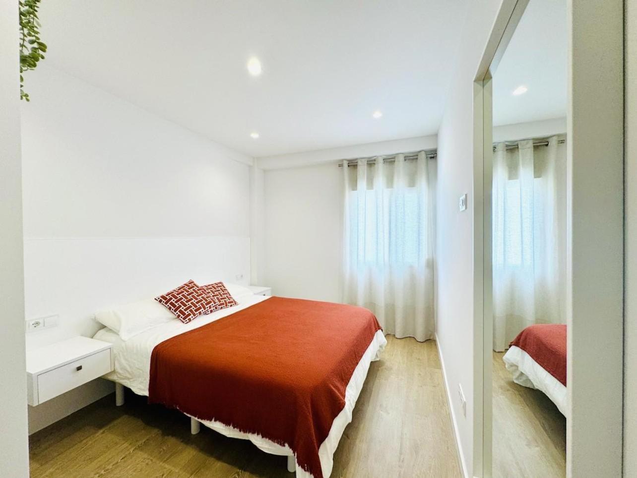 Family Apartment In The Malaga City Center Málaga Exterior foto